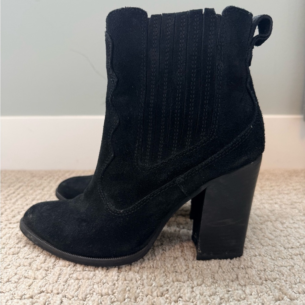 Dolce Vita Black Suede Western Ankle Boots with Classic Block Heel, Size 8 - Picture 6 of 7